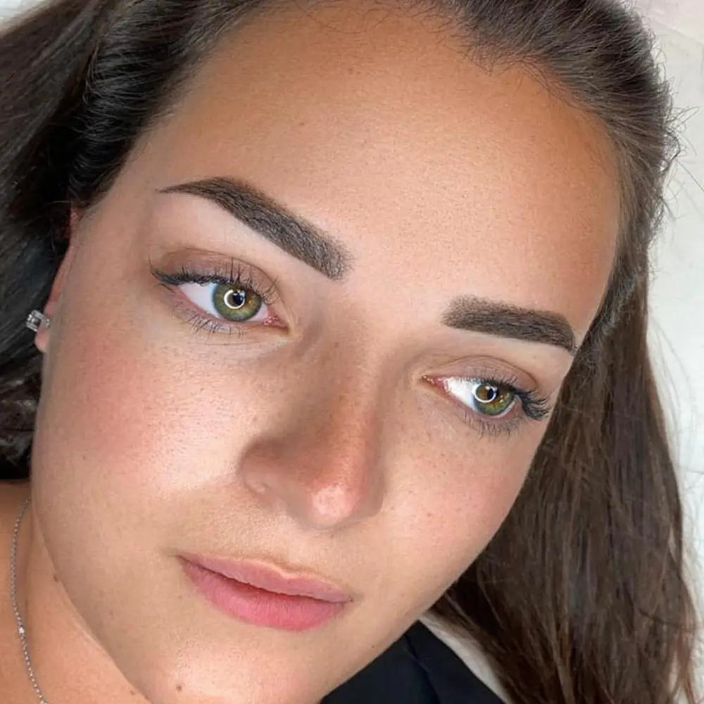 Ombrage poudré et Pixel Brows chez Eyelight